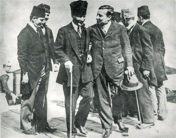 Atatürk Kitaplığı 2 (3)